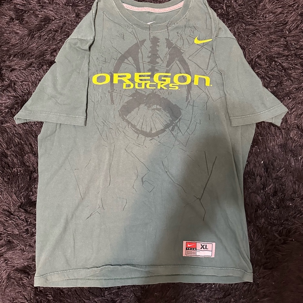 Vintage Y2K Nike University of Oregon Ducks Football Graphic Heavy T Shirt
